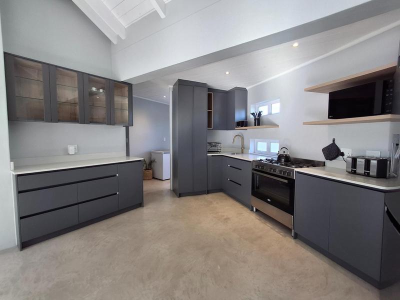 4 Bedroom Property for Sale in Britannia Bay Western Cape